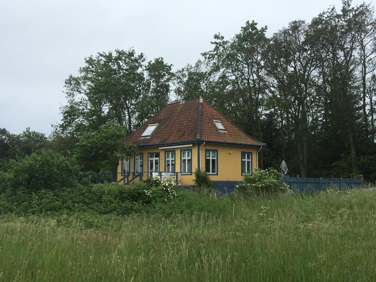 Skaerven Beachfront Apartments And Cottage Nyborg Exterior foto