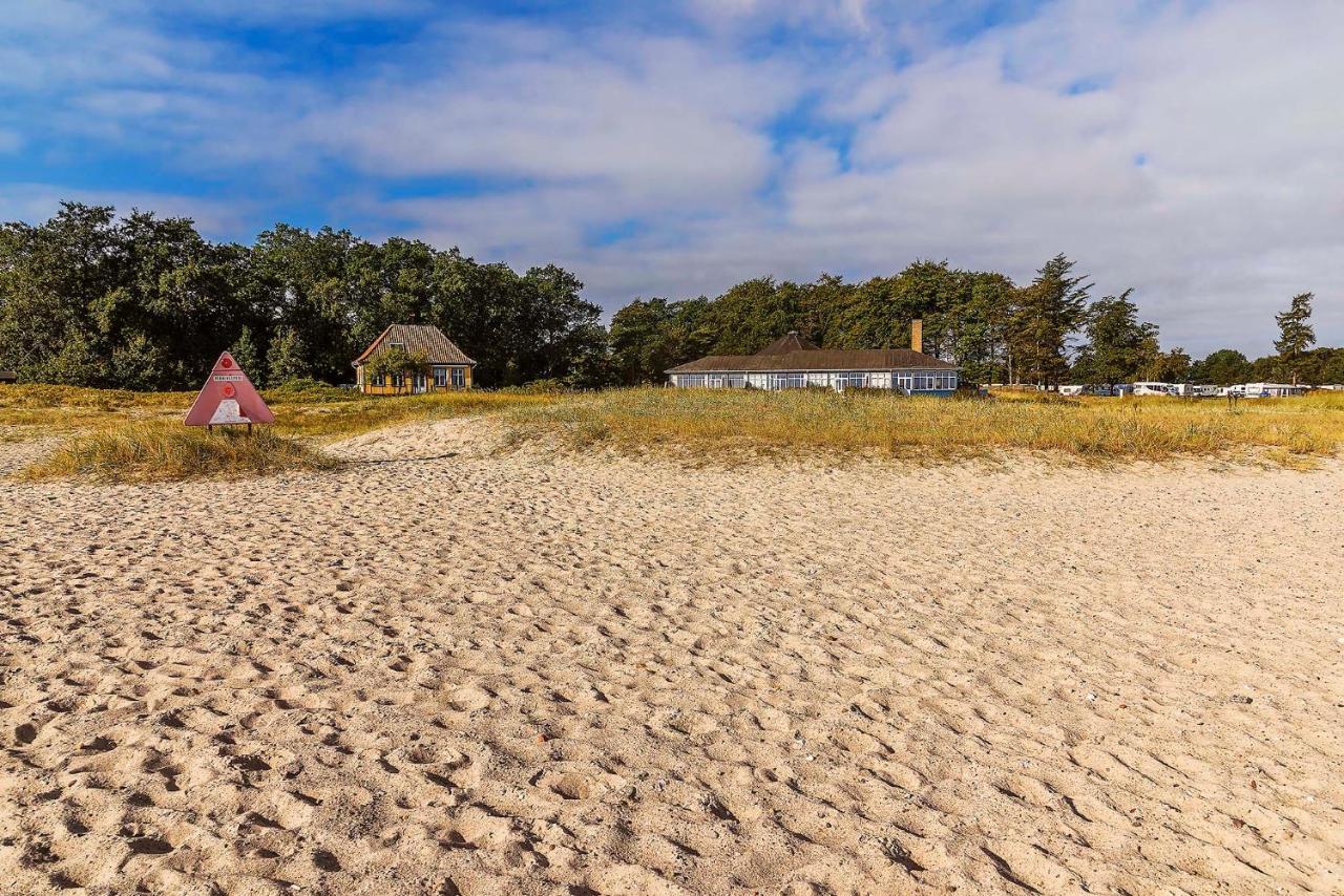 Skaerven Beachfront Apartments And Cottage Nyborg Exterior foto